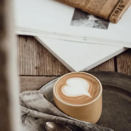 Couette-café Layer Residences Kranj