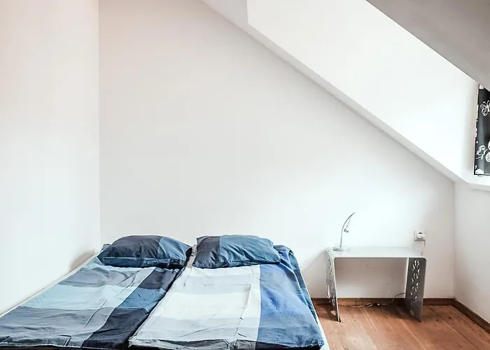 Bed & Breakfast Layer Residences 3*